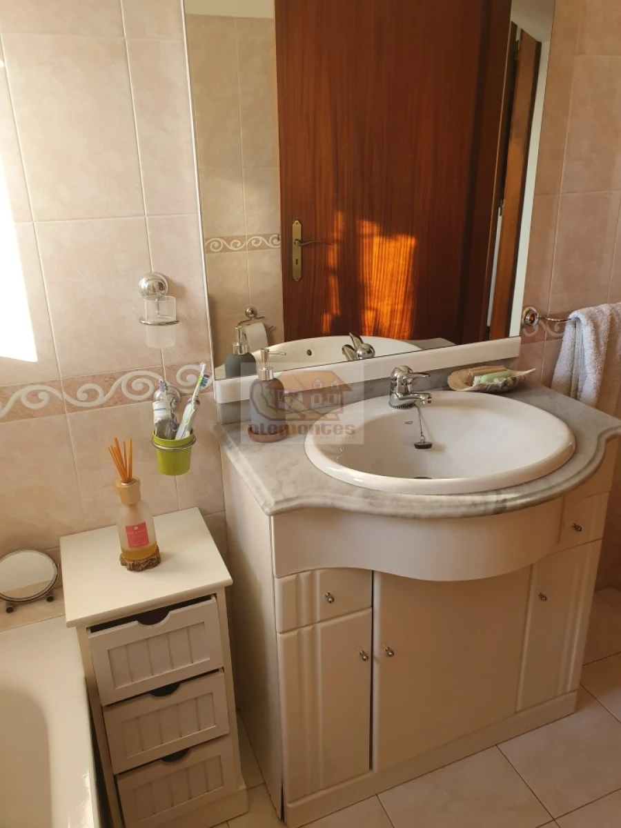 Apartamento T2 para Venda em Grândola e Santa Margarida da Serra Foto 9