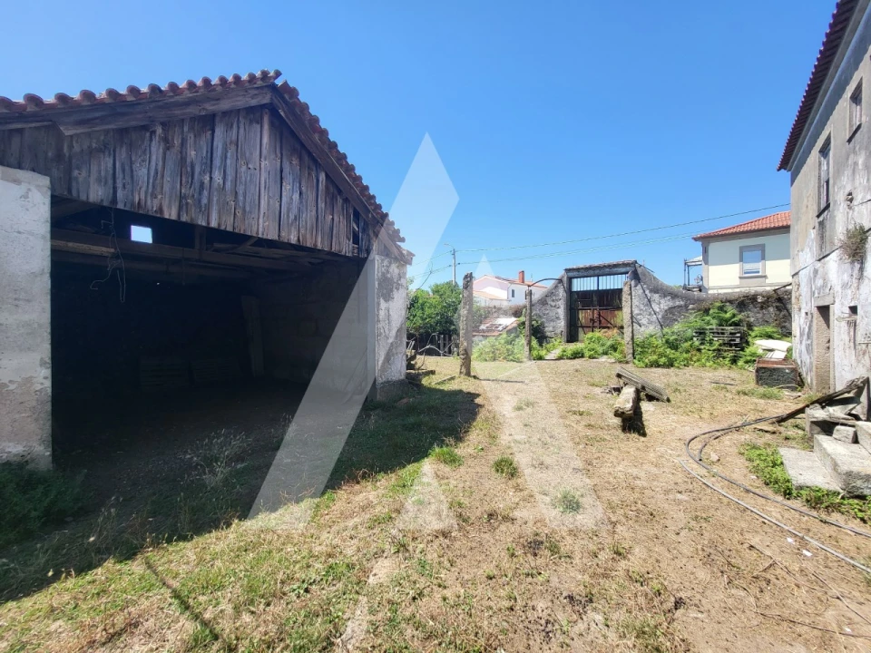 Moradia T7 para Venda em Santa Marta de Portuzelo Foto 4