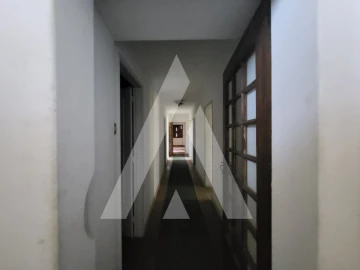 Moradia T7 para Venda em Santa Marta de Portuzelo