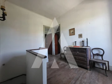 Moradia T7 para Venda em Santa Marta de Portuzelo