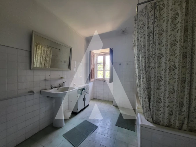Moradia T7 para Venda em Santa Marta de Portuzelo Foto 31