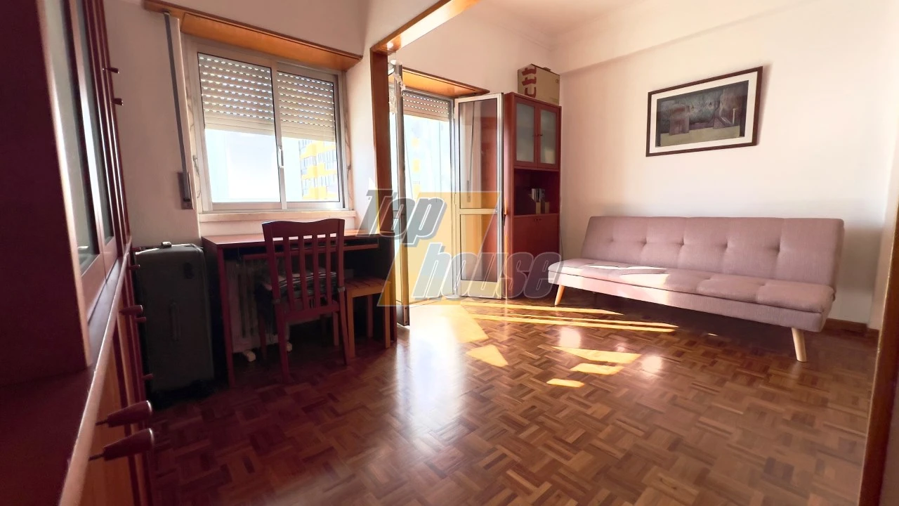 Apartamento T1 para Venda em Costa da Caparica Foto 2