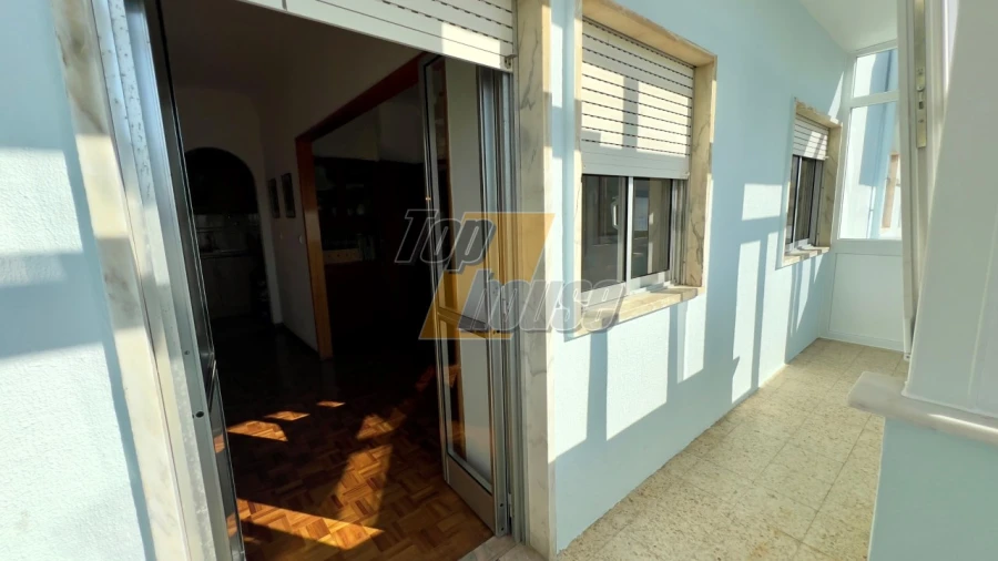 Apartamento T1 para Venda em Costa da Caparica Foto 8