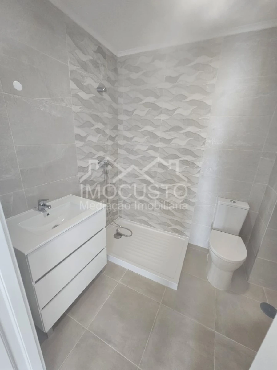 Apartamento T2 para Venda em Monte Gordo Foto 4