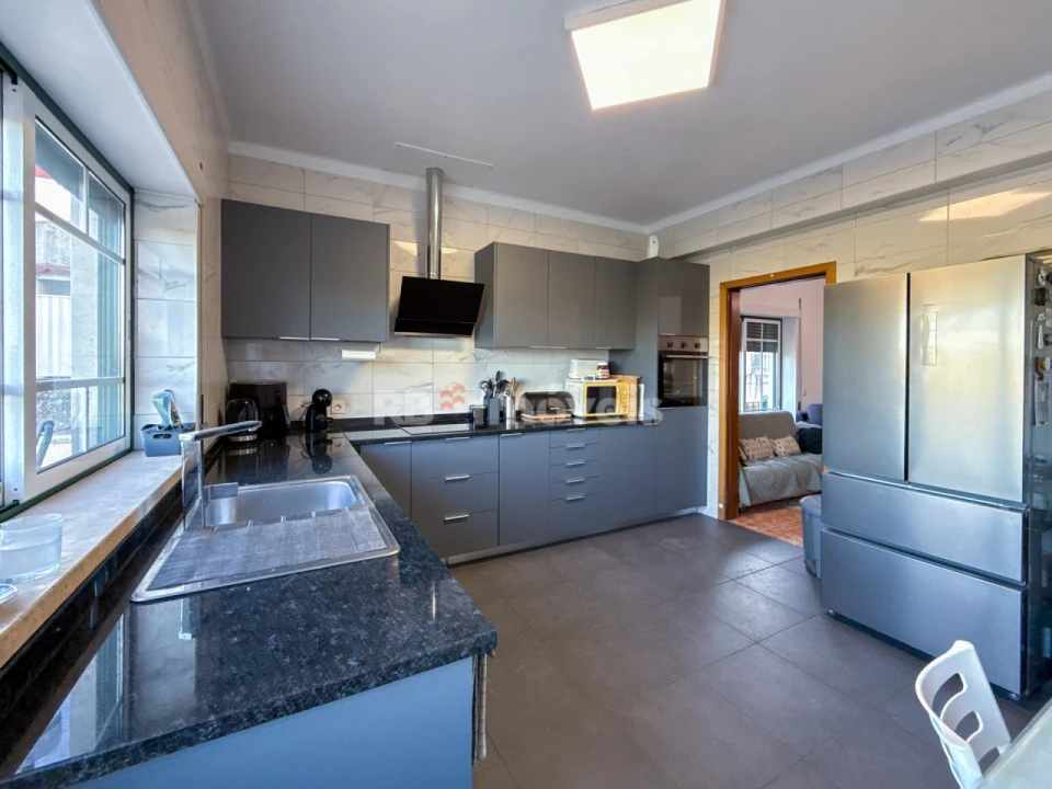 Moradia T5 para Venda em Asseiceira Foto 3