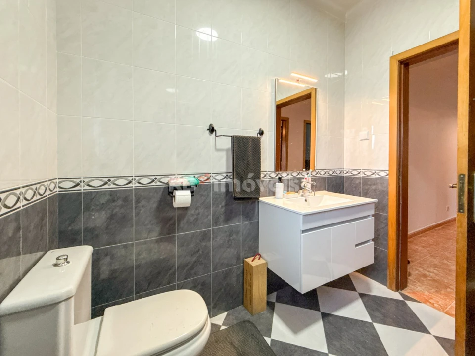 Moradia T5 para Venda em Asseiceira Foto 33