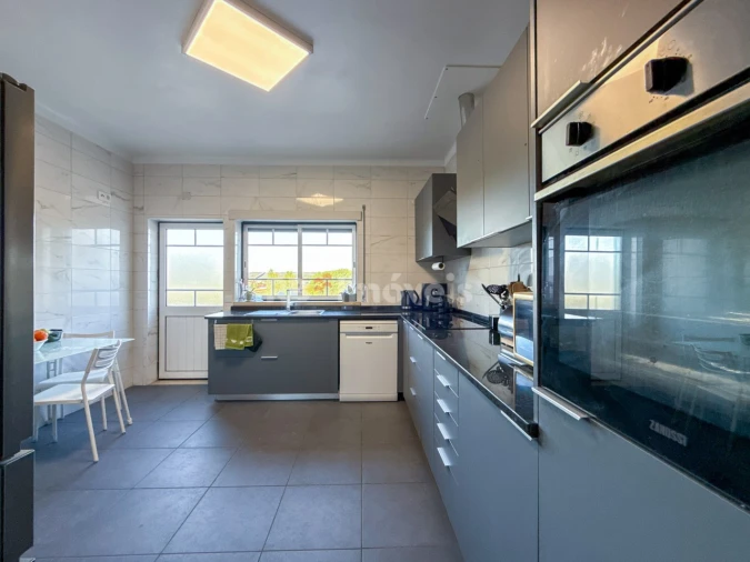 Moradia T5 para Venda em Asseiceira Foto 9