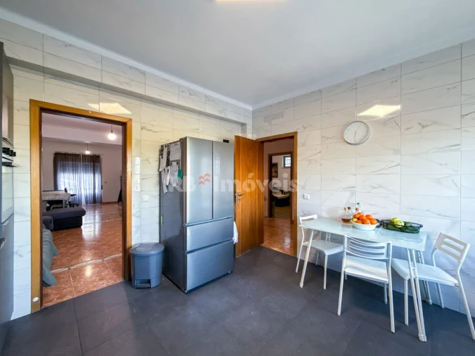 Moradia T5 para Venda em Asseiceira Foto 6