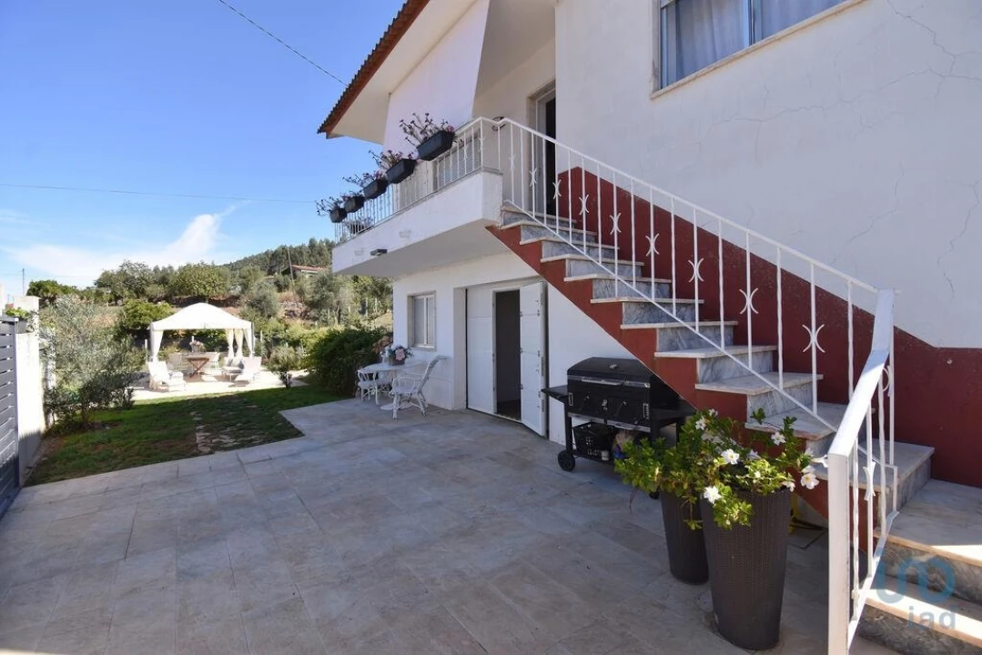 Moradia T2 para Venda em São Miguel, Santa Eufémia e Rabaçal Foto 3