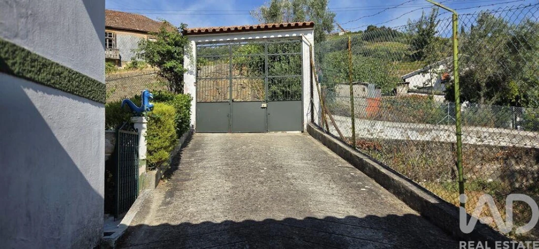 Moradia T4 para Venda em Peso da Régua e Godim Foto 27