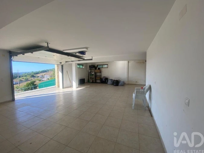 Moradia T2 para Venda em Vila Verde dos Francos Foto 17