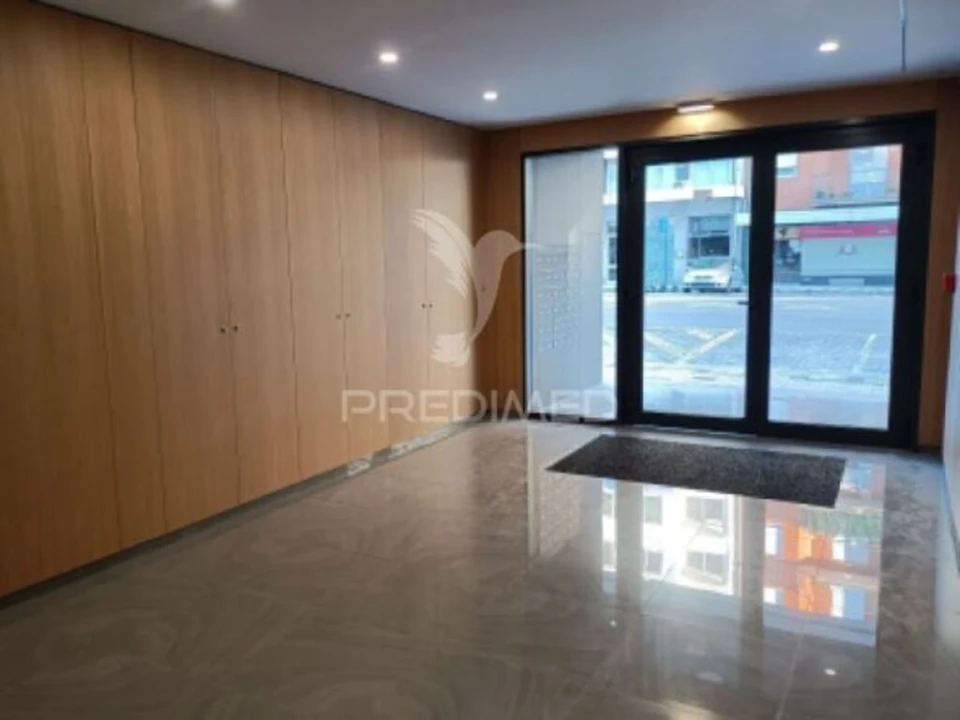 Apartamento T3 para Venda em Cedofeita, Santo Ildefonso, Sé, Miragaia, São Nicolau e Vitória Foto 1