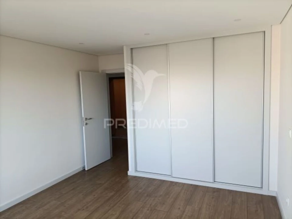 Apartamento T3 para Venda em Cedofeita, Santo Ildefonso, Sé, Miragaia, São Nicolau e Vitória Foto 8