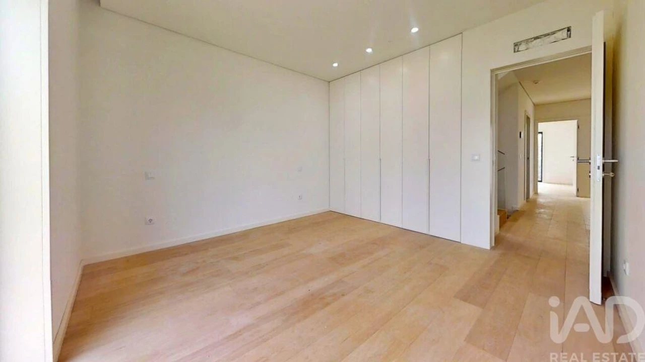 Moradia T4 para Venda em Anta e Guetim Foto 16