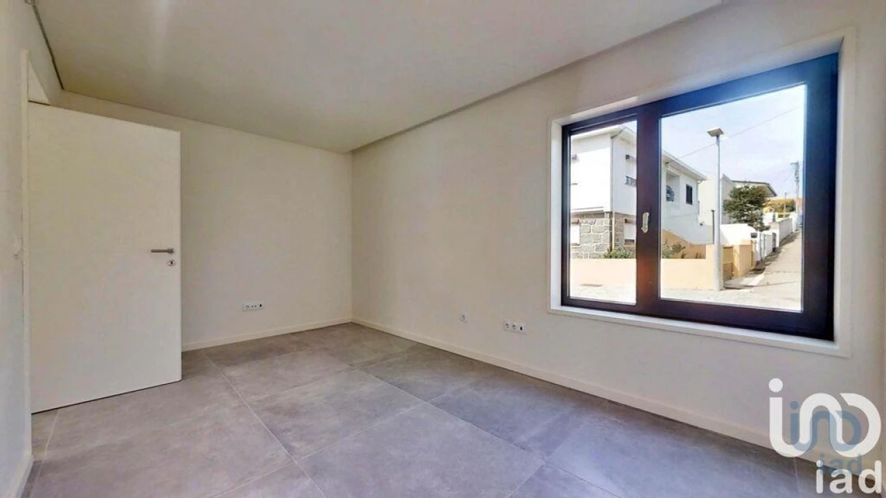 Moradia T4 para Venda em Anta e Guetim Foto 5