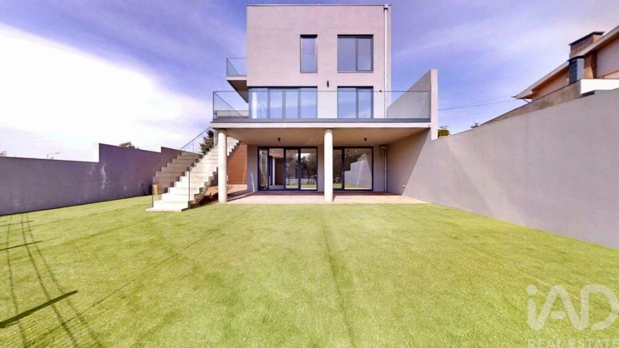 Moradia T4 para Venda em Anta e Guetim Foto 33