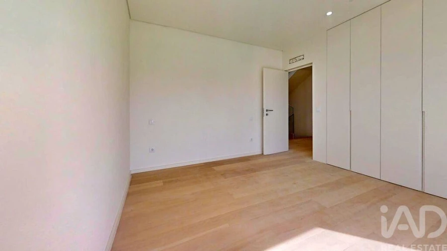 Moradia T4 para Venda em Anta e Guetim Foto 18