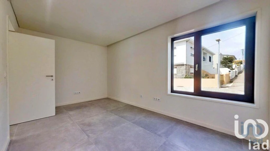 Moradia T4 para Venda em Anta e Guetim Foto 5