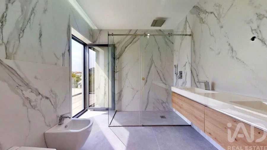 Moradia T4 para Venda em Anta e Guetim Foto 22