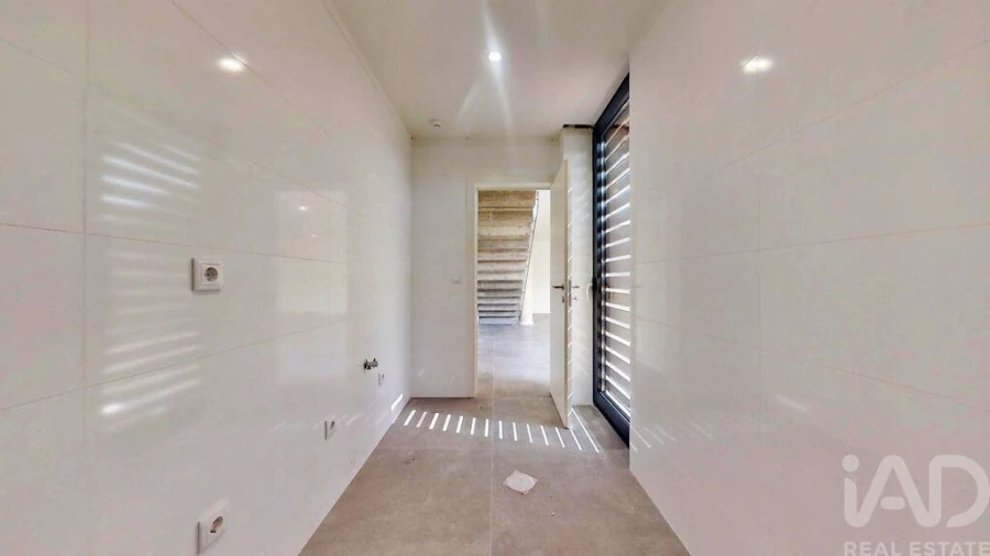 Moradia T4 para Venda em Anta e Guetim Foto 31