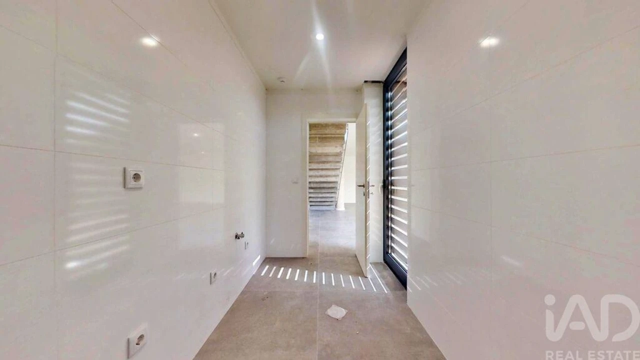 Moradia T4 para Venda em Anta e Guetim Foto 31