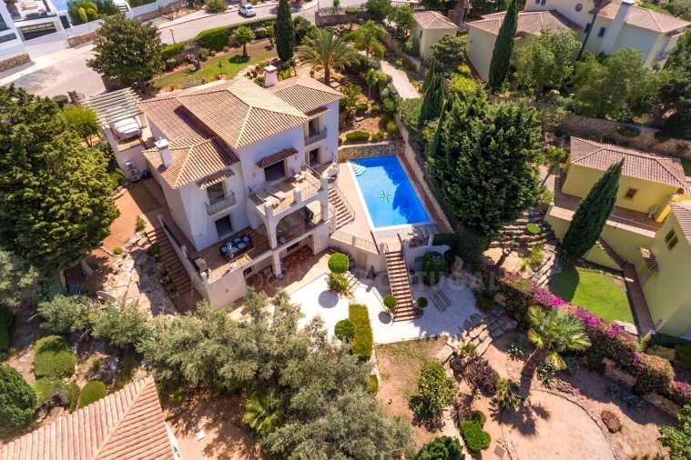 Moradia T5 para Venda em Ferragudo Foto 1