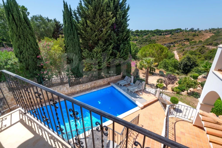 Moradia T5 para Venda em Ferragudo Foto 12