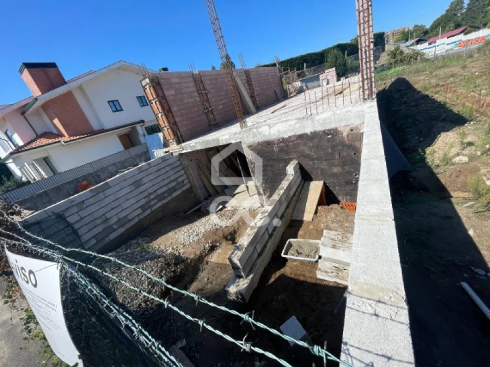 Moradia T4 para Venda em Cidade da Maia Foto 10