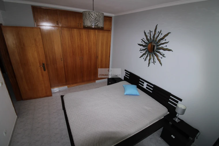 Moradia T5 para Venda em Lagos (São Sebastião e Santa Maria) Foto 28