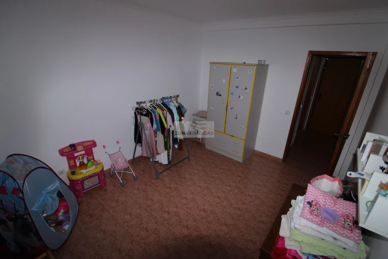 Moradia T5 para Venda em Lagos (São Sebastião e Santa Maria) Foto 12