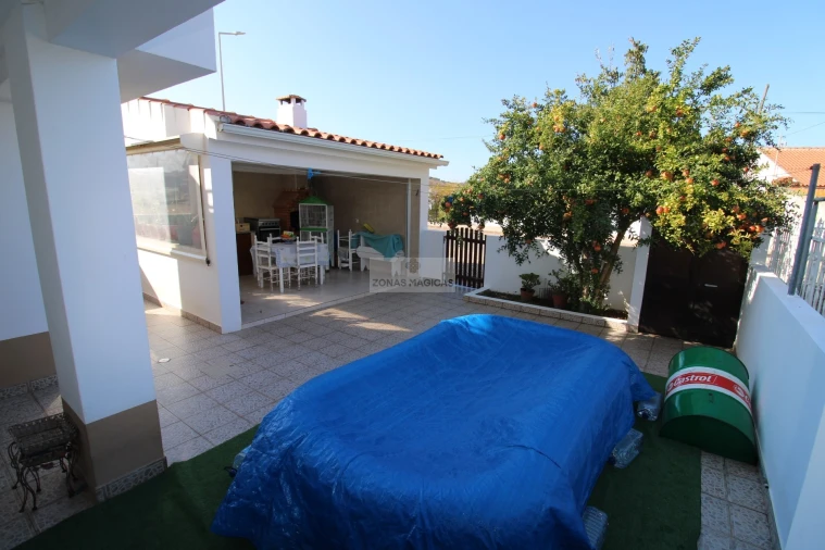 Moradia T5 para Venda em Lagos (São Sebastião e Santa Maria) Foto 45