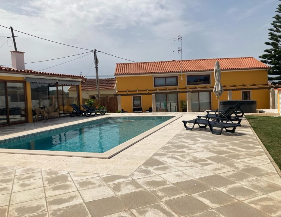 Moradia T5 para Venda em Santa Catarina Foto 1