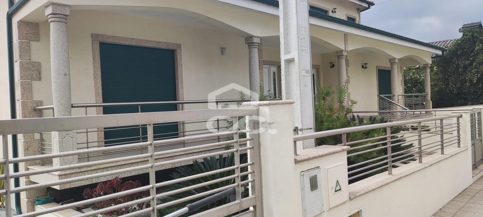 Moradia T4 para Venda em Nevogilde Foto 2