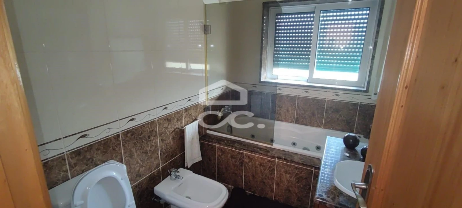 Moradia T4 para Venda em Nevogilde Foto 13