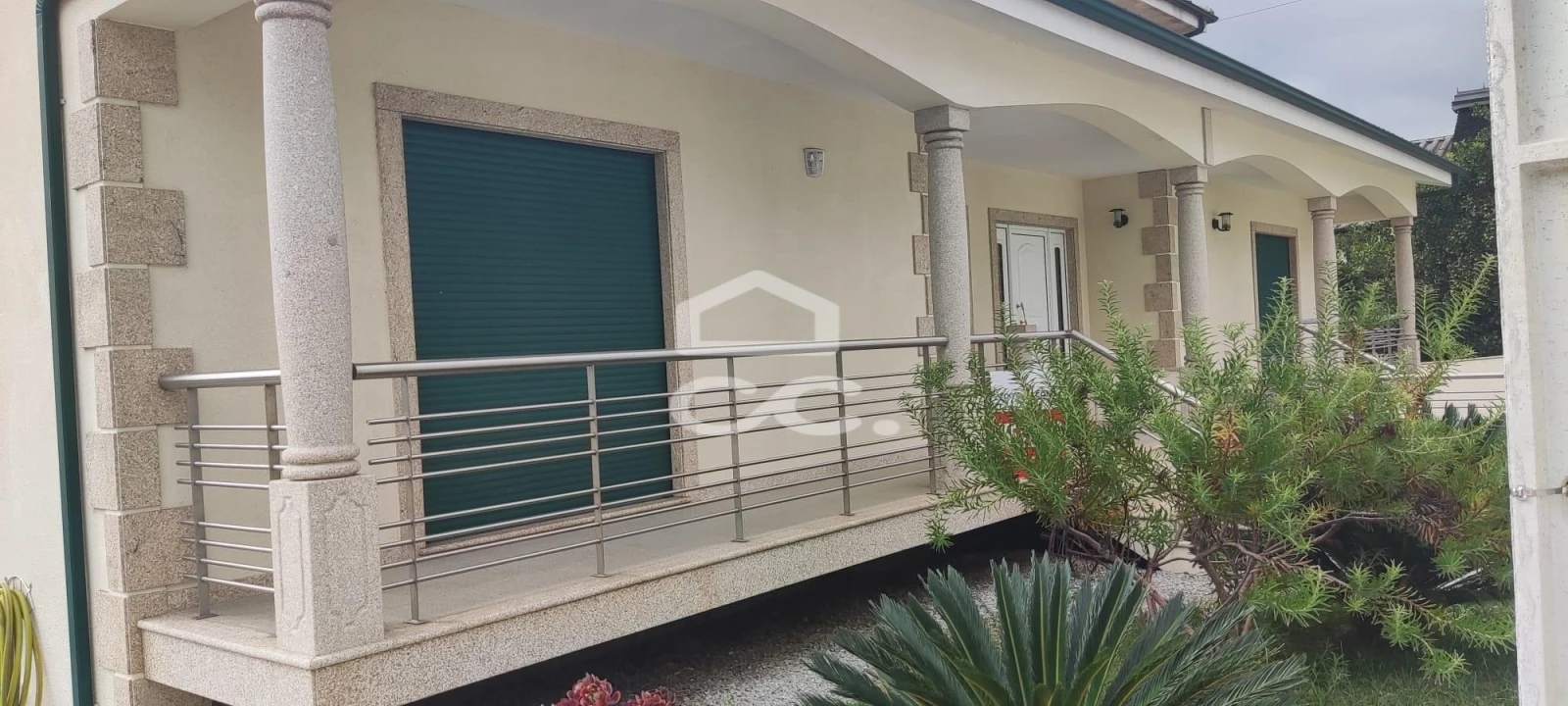 Moradia T4 para Venda em Nevogilde Foto 4