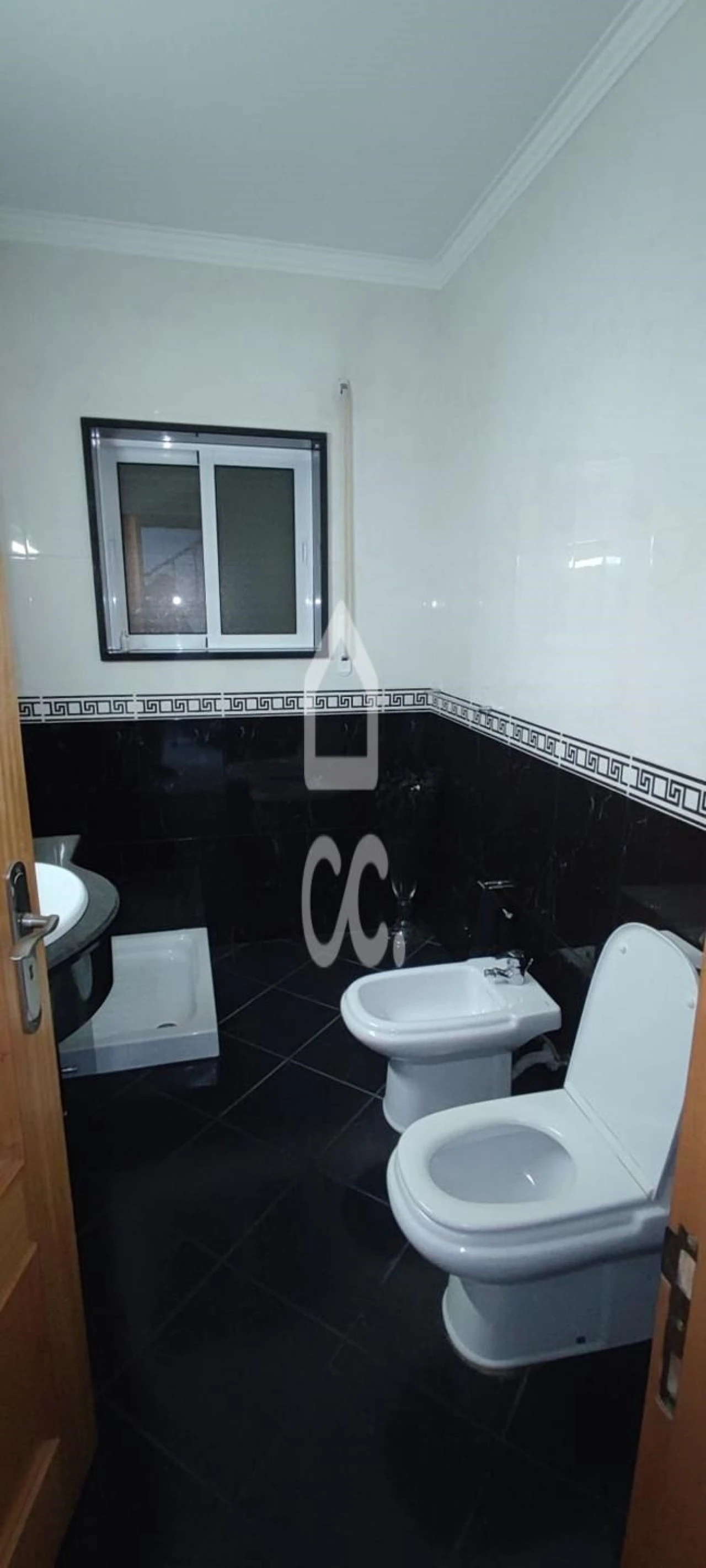 Moradia T4 para Venda em Nevogilde Foto 15