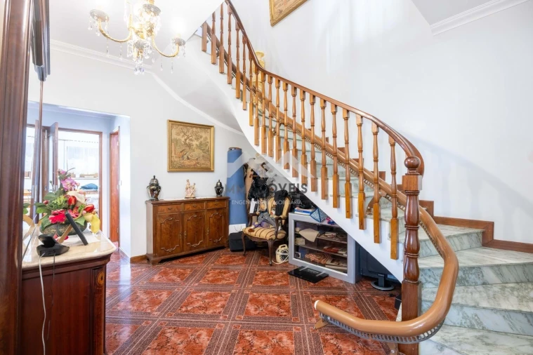 Moradia T5 para Venda em Rio Tinto Foto 21