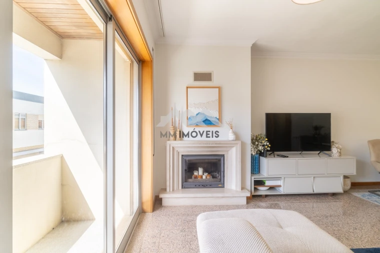 Apartamento T2 para Venda em Nogueira e Silva Escura Foto 38