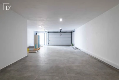 Moradia T4 para Venda em Albufeira e Olhos de Água