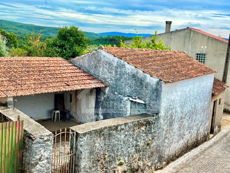 Moradia T4 para Venda em Castanheira de Pêra e Coentral Foto 47