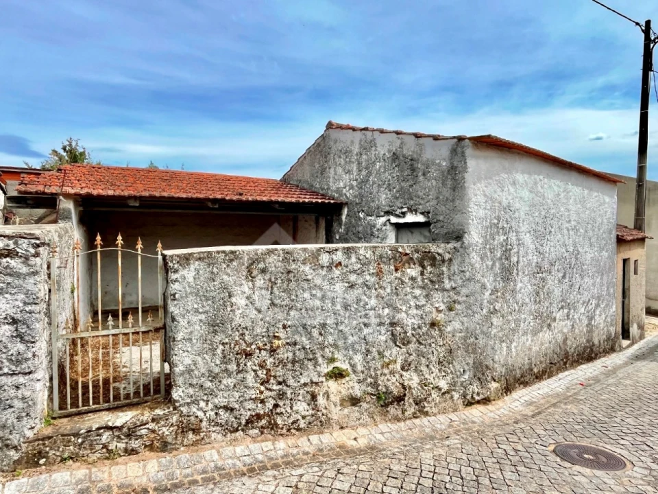 Moradia T4 para Venda em Castanheira de Pêra e Coentral Foto 51