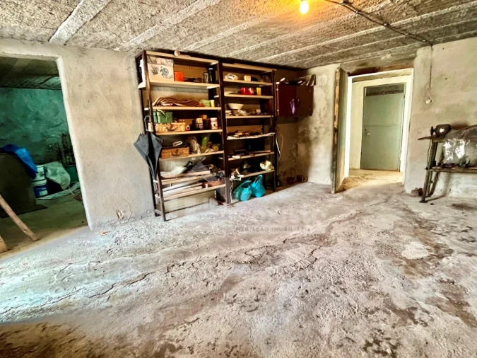 Moradia T4 para Venda em Castanheira de Pêra e Coentral Foto 38