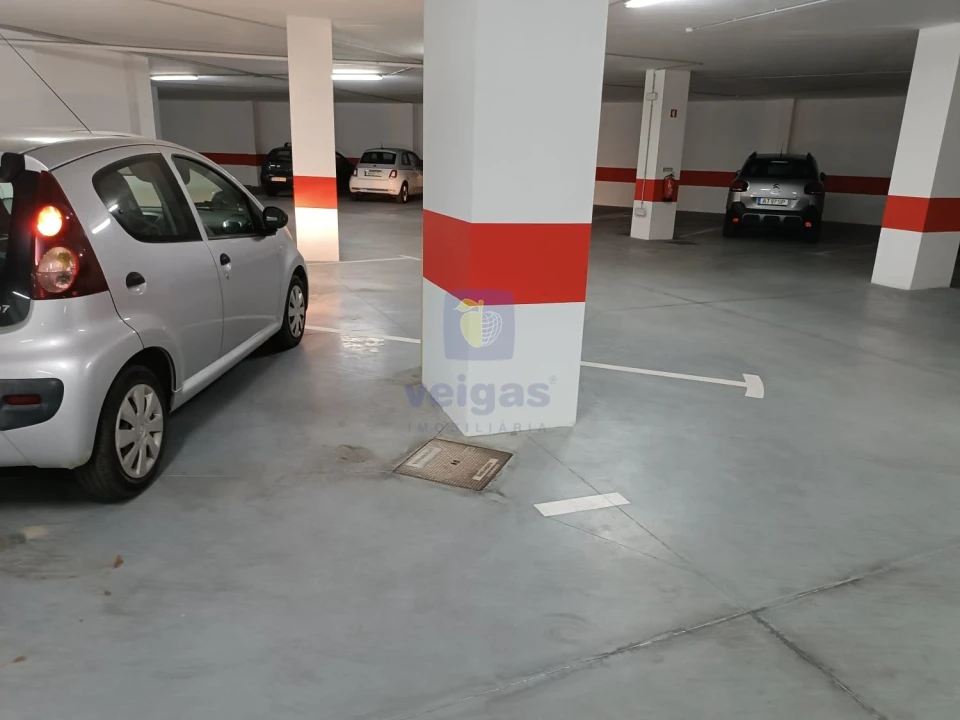 Garagem para Venda em Caldas da Rainha - Santo Onofre e Serra do Bouro Foto 8