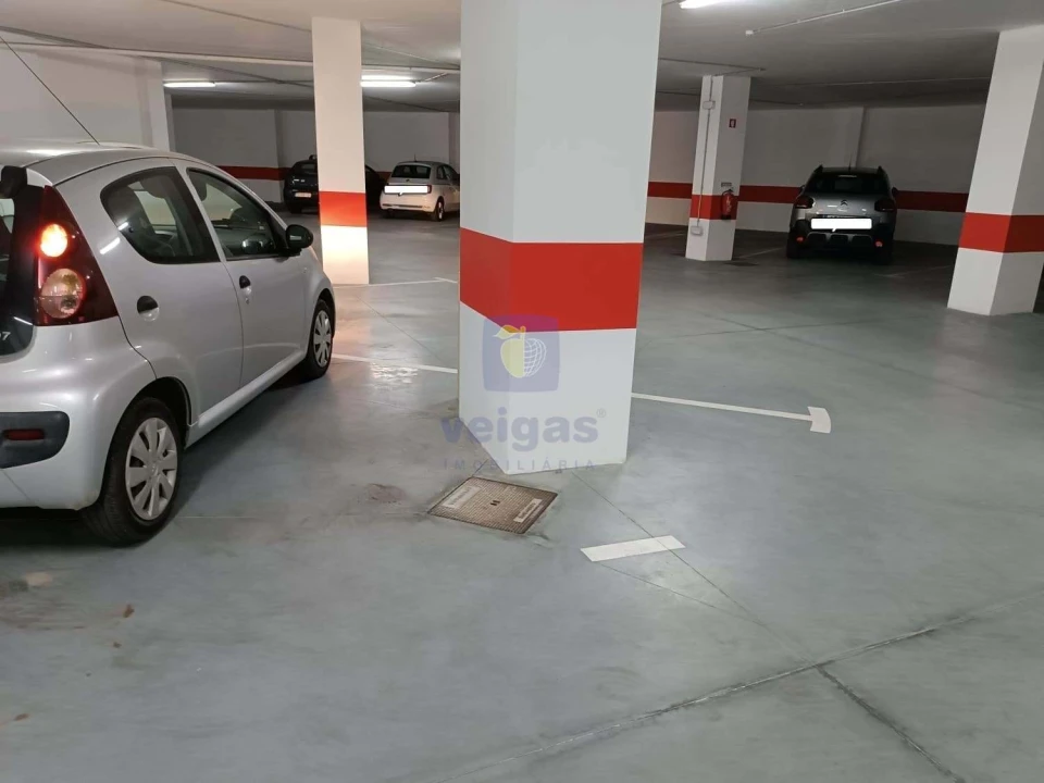 Garagem para Venda em Caldas da Rainha - Santo Onofre e Serra do Bouro Foto 3