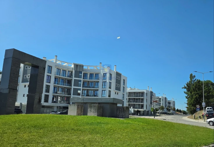 Garagem para Venda em Caldas da Rainha - Santo Onofre e Serra do Bouro Foto 2