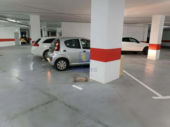 Garagem para Venda em Caldas da Rainha - Santo Onofre e Serra do Bouro Foto 7