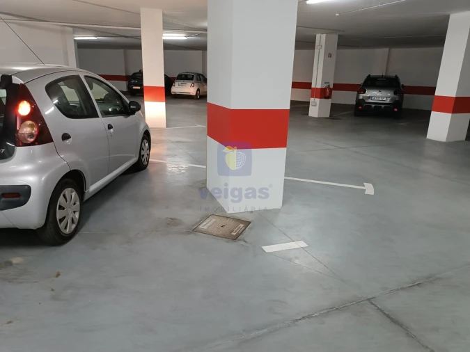 Garagem para Venda em Caldas da Rainha - Santo Onofre e Serra do Bouro Foto 3