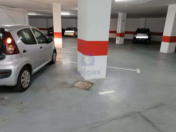 Garagem para Venda em Caldas da Rainha - Santo Onofre e Serra do Bouro Foto 8