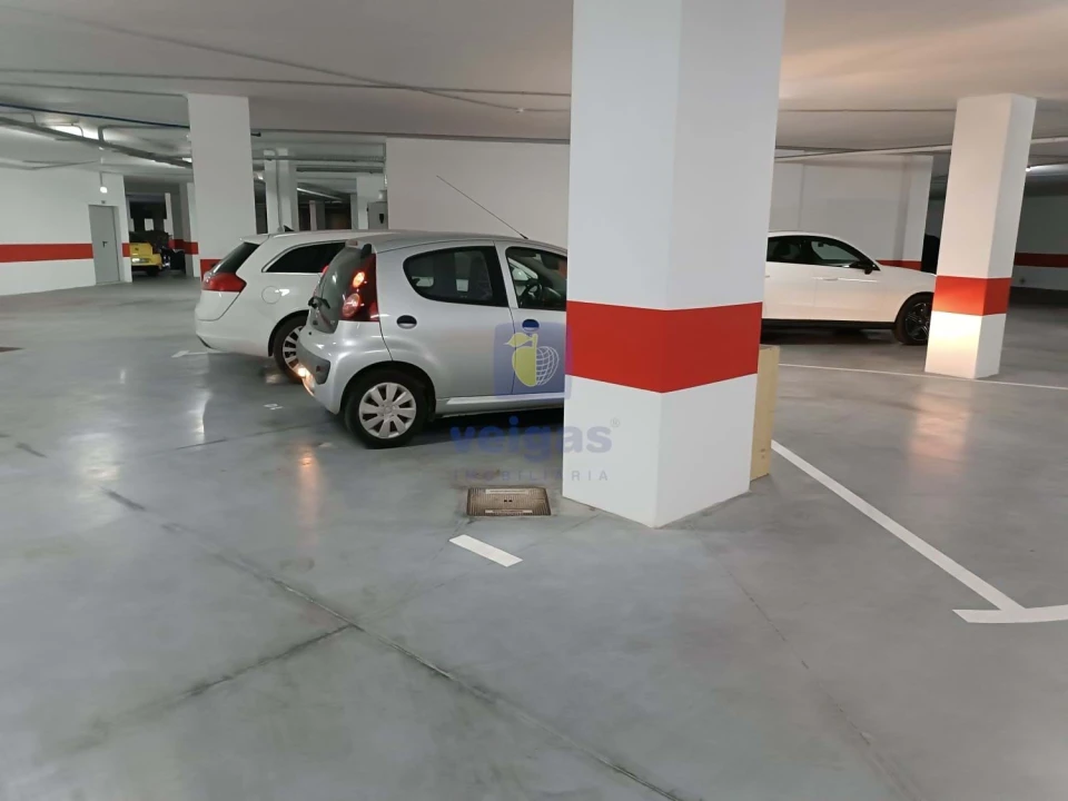 Garagem para Venda em Caldas da Rainha - Santo Onofre e Serra do Bouro Foto 7