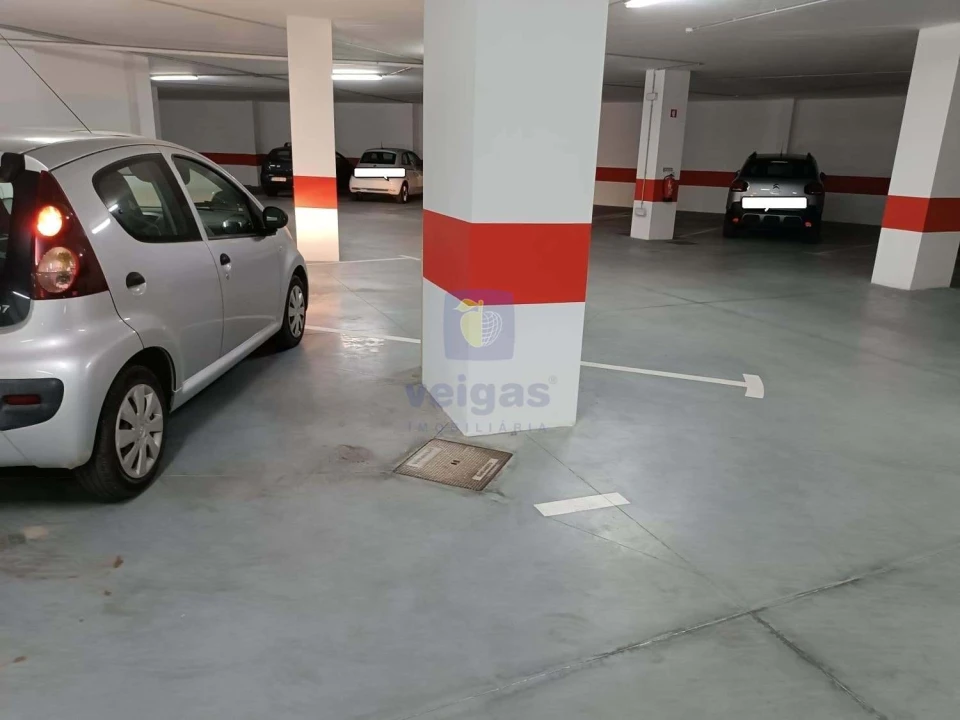 Garagem para Venda em Caldas da Rainha - Santo Onofre e Serra do Bouro Foto 8
